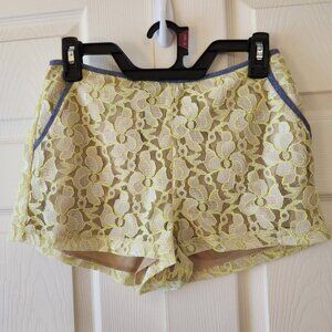 Lush Women's Floral Lace Overlay Shorts S